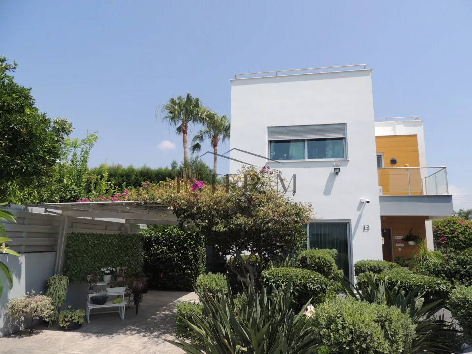 Majestic Villa For Sale In Germasogeia, Limassol, Cyprus(5 Bedrooms)