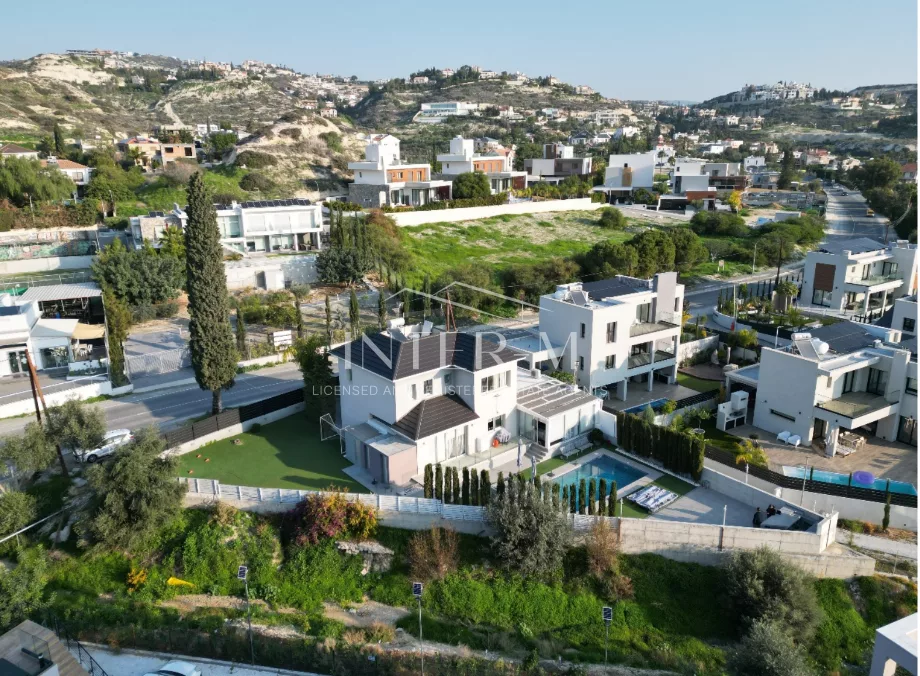 Luxury 3-Bedroom Villa For Rent – Agios Tychonas Tourist Area, Limassol,Cyprus (3 Bedroom) φωτογραφία 9