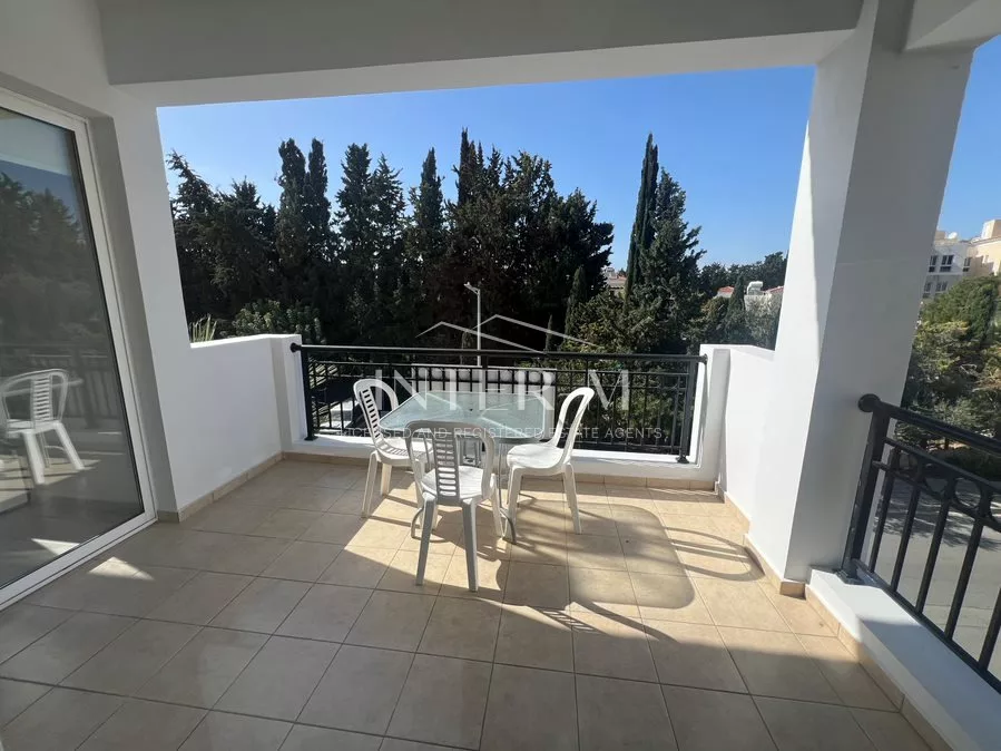 Renovated One-Bedrooms Apartment (1 Bedroom) photo 2
