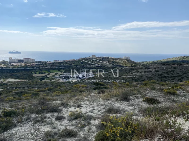 Big Residential Land For Sale In Agios Tychonas (12741 Sq.m) φωτογραφία 2