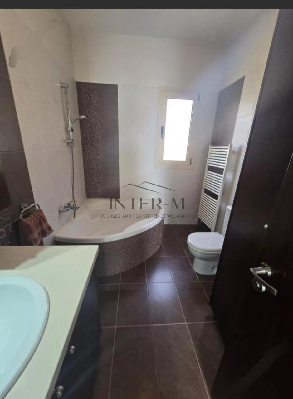Elegant 3-bedroom Detached House Fоr Sаle In Agios Loukas, Kolossi, Cyprus φωτογραφία 17
