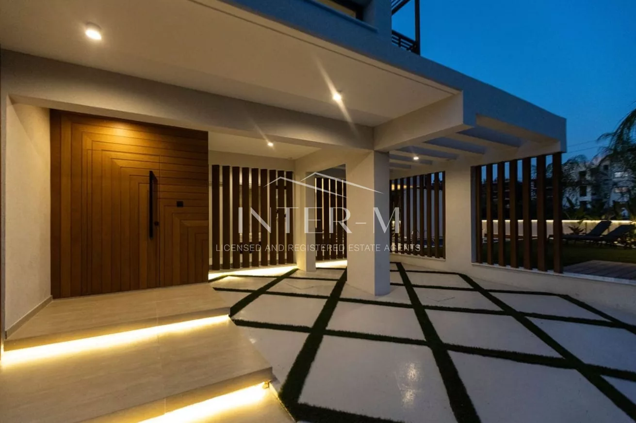 Exquisite 3-Bedroom Villa For Sale In Potamos Germasogeias, Limassol, Cyprus photo 5