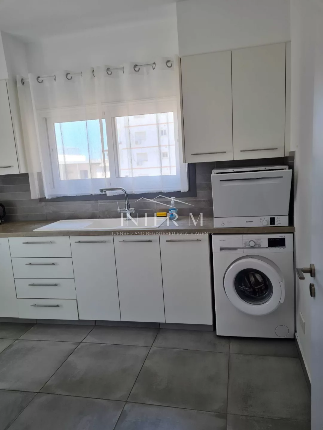 Fully Renovated Apartment For Sale In Neapolis, Limassol (2 Bedroom) photo 23