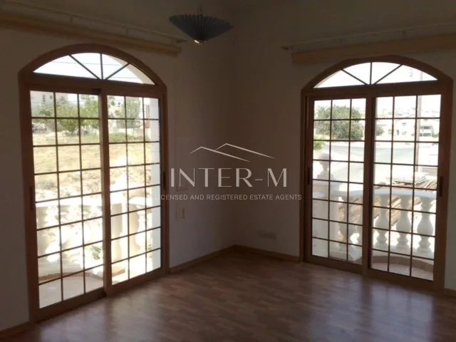 Massive Villa In Germasogeia (5 Bedroom) photo 6