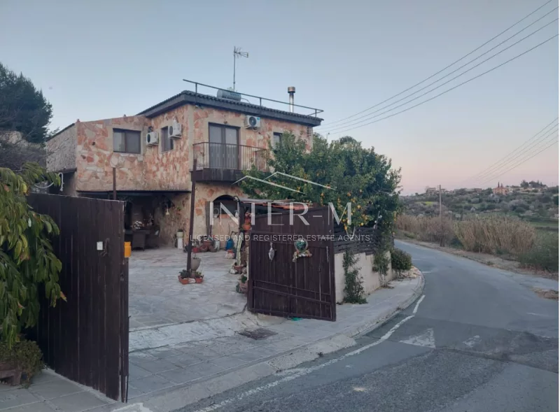 House For Sale In Ayios Amvrosios Limassol Cyprus (3 Bedroom)