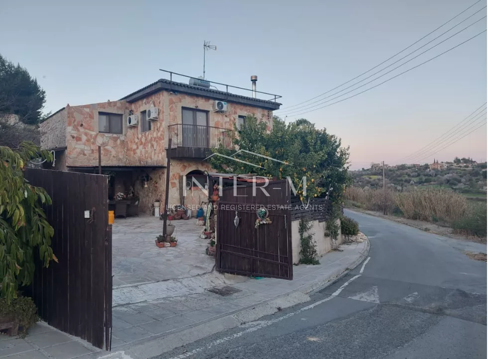House For Sale In Ayios Amvrosios Limassol Cyprus (3 Bedroom)