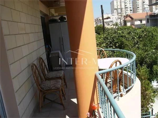 *3 Houses In One For Sale In Mesa Geitonia (7 Bedroom) photo 9