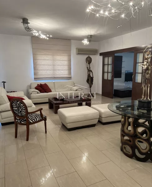 Villa For Rent In Mesa Geitonia, Limassol  (5 Bedroom)