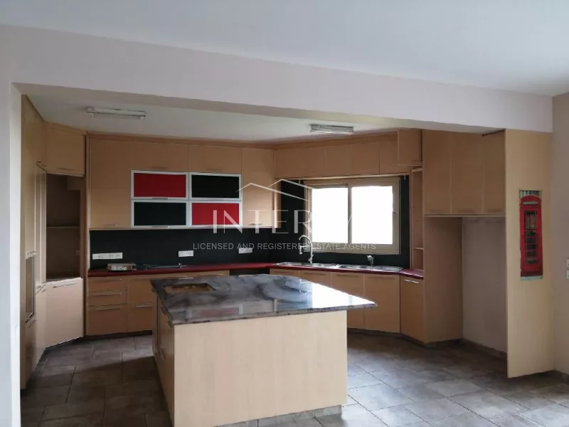 Apartment For Sale In Germasogeia Area (4 Bedroom) photo 3