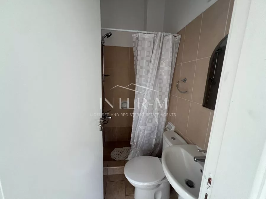 Renovated One-Bedrooms Apartment (1 Bedroom) photo 5