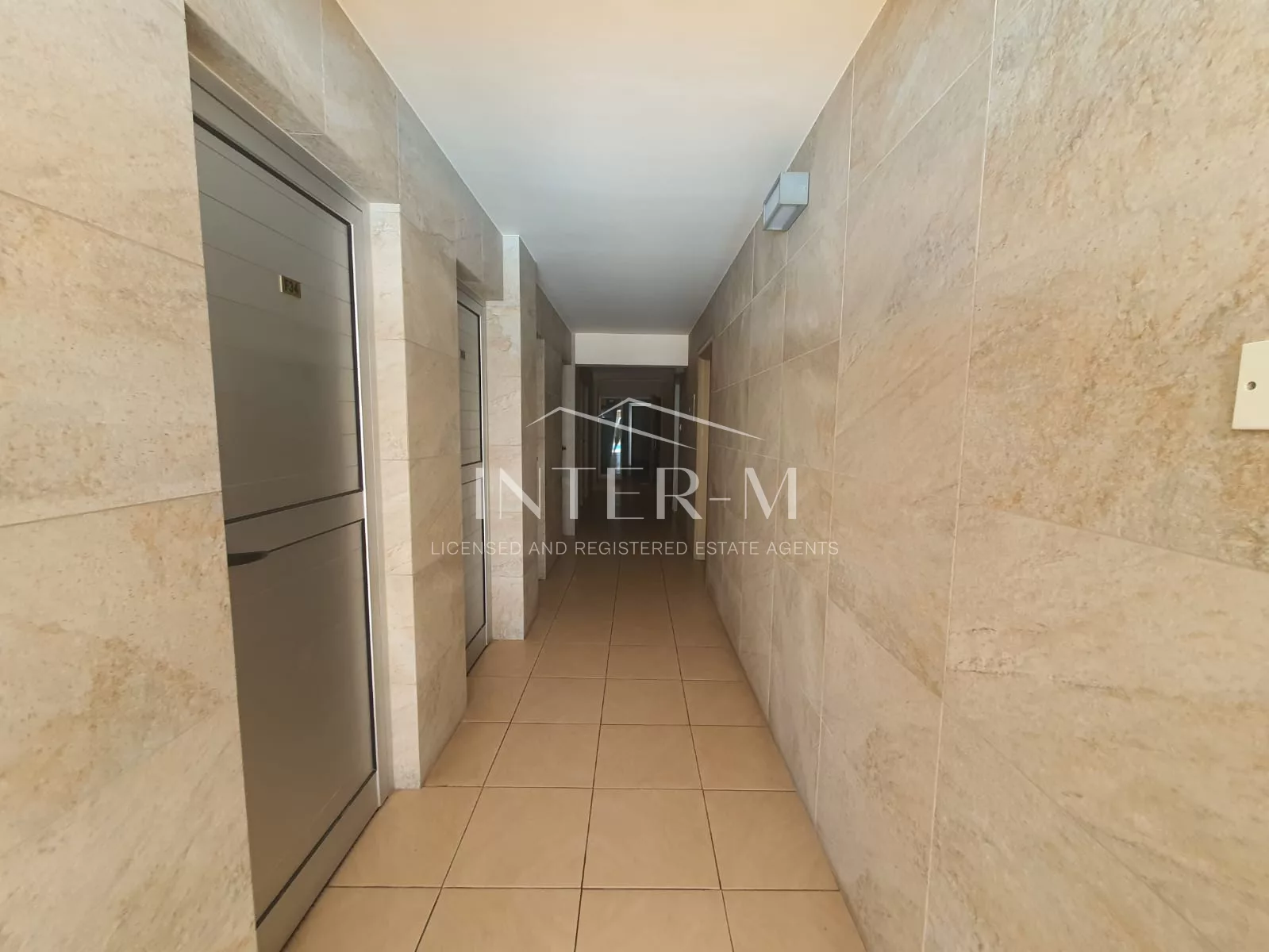 Flat For Sale In Ayios Tychon - Beach Front (3 Bedroom) φωτογραφία 18