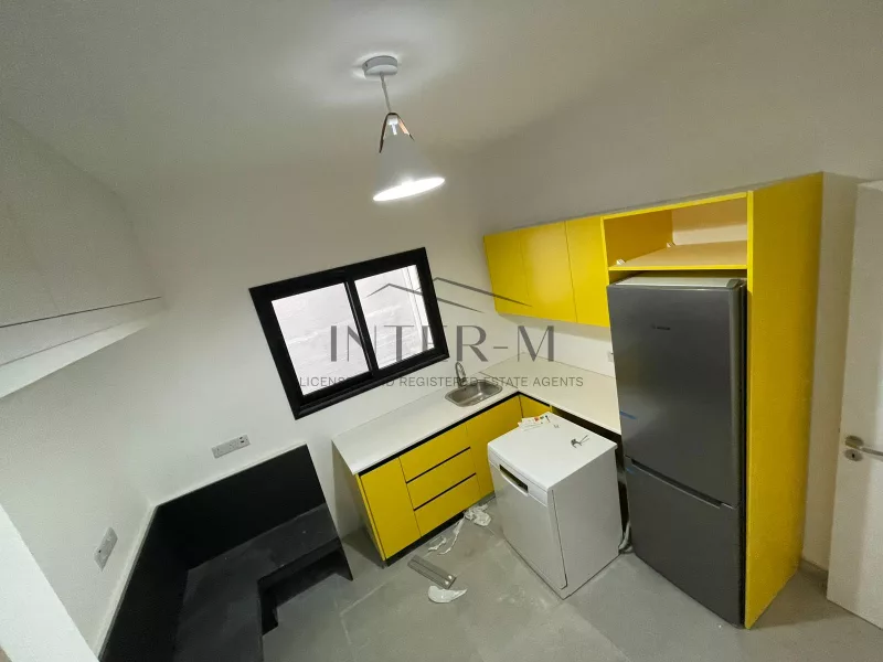 Commercial Building For Sale In Limassol Center (204 sq.m) φωτογραφία 3