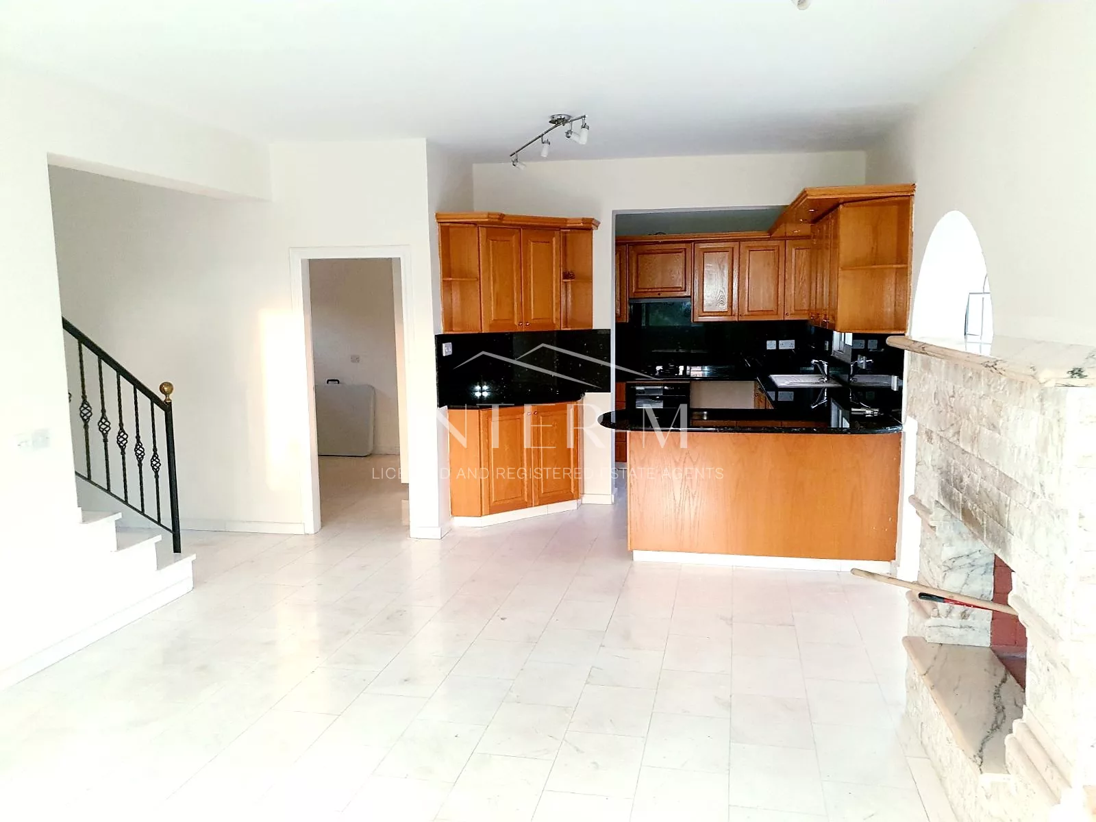 Villa For Sale In Paphos φωτογραφία 26