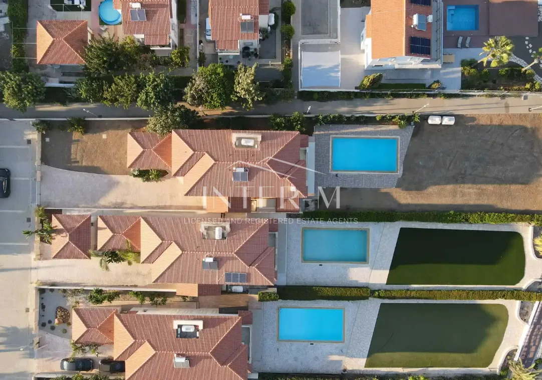 Luxurious 5-Bedroom Beachfront Villa For Sale,Perivolia, Larnaca, Cyprus (5 Bedroom) φωτογραφία 8