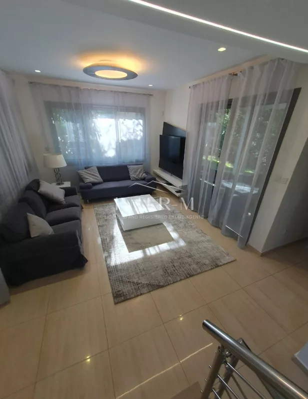 Beautiful  Villa To Rent In,Agios Tychon, Limassol (5 Bedroom) photo 14