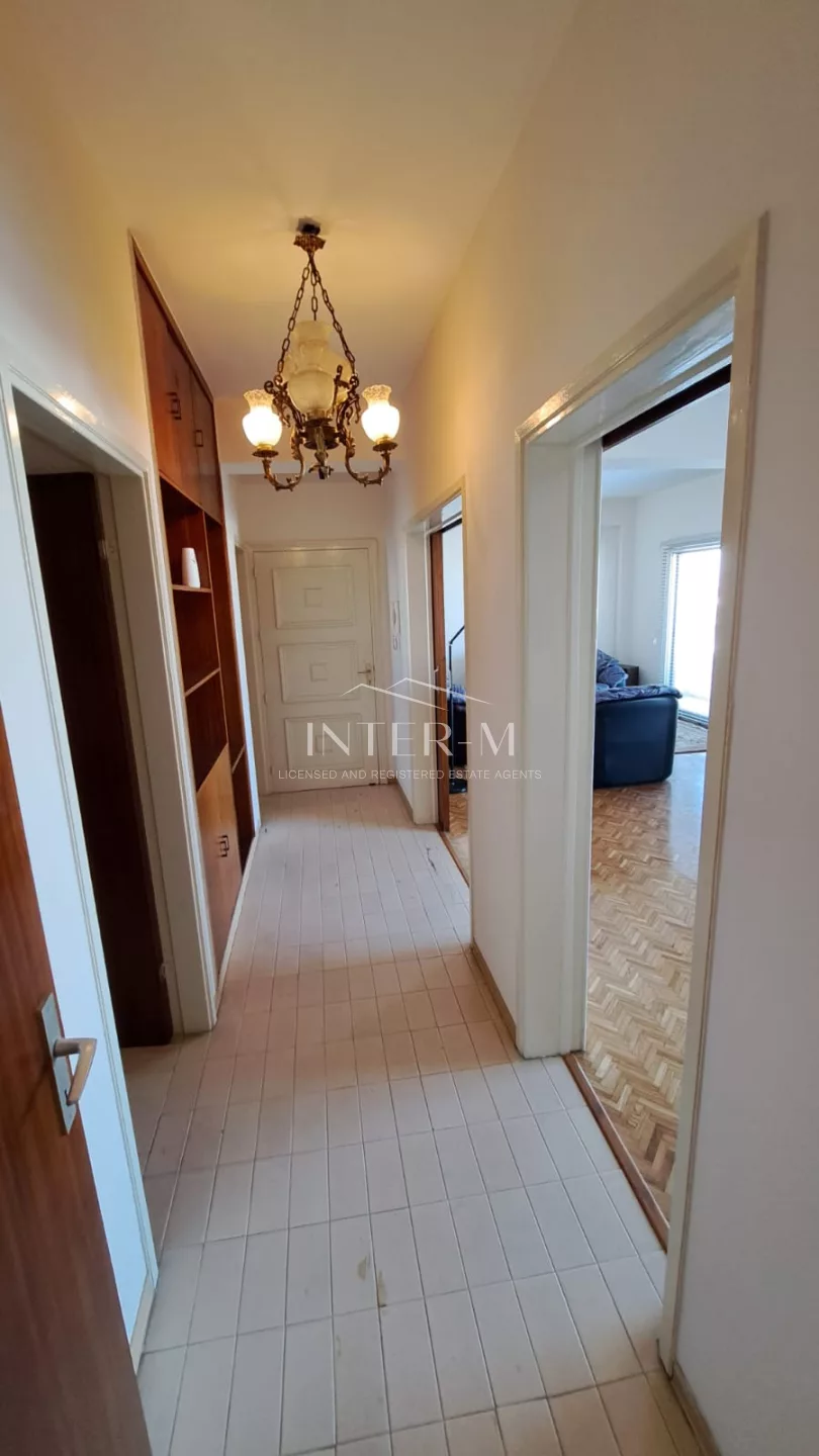 Spacious 3-Bedroom Apartment With Stunning Views In Larnaca Center (3 Bedroom) photo 22