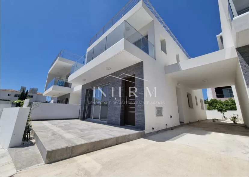 Detached House For Sale In Univeral,Paphos (4 Bedroom)