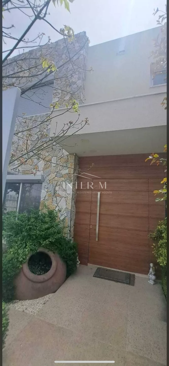 Exquisite Semi-Detached Villa For Rent In Trachoni, Limassol (3 Bedroom) photo 13