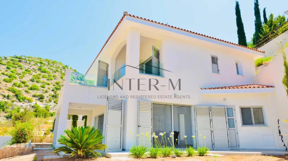 Elegant Villa For Sale In Paphos, Cyprus(4 Bedrooms)