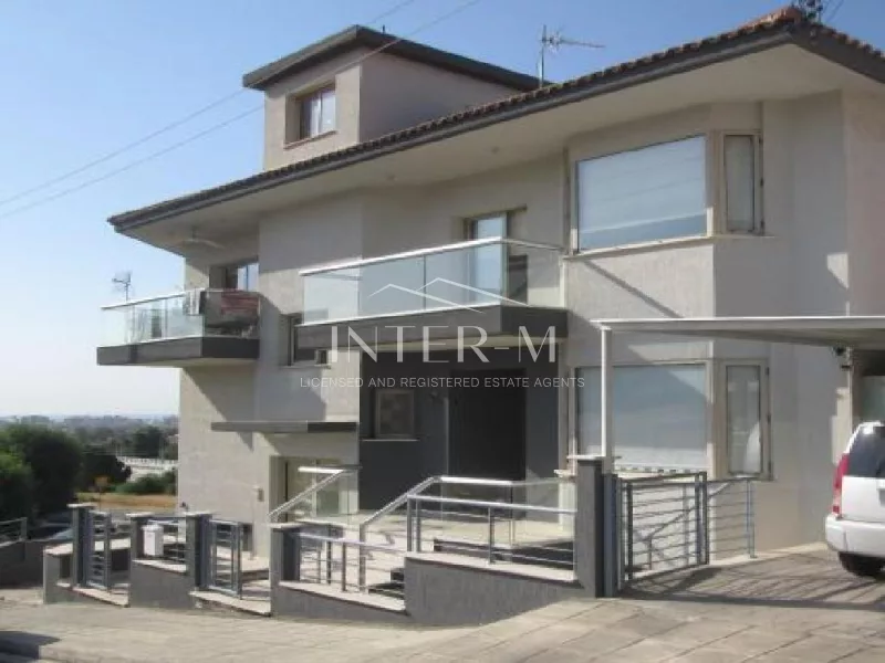 Apartment For Sale In Germasogeia Area (4 Bedroom)