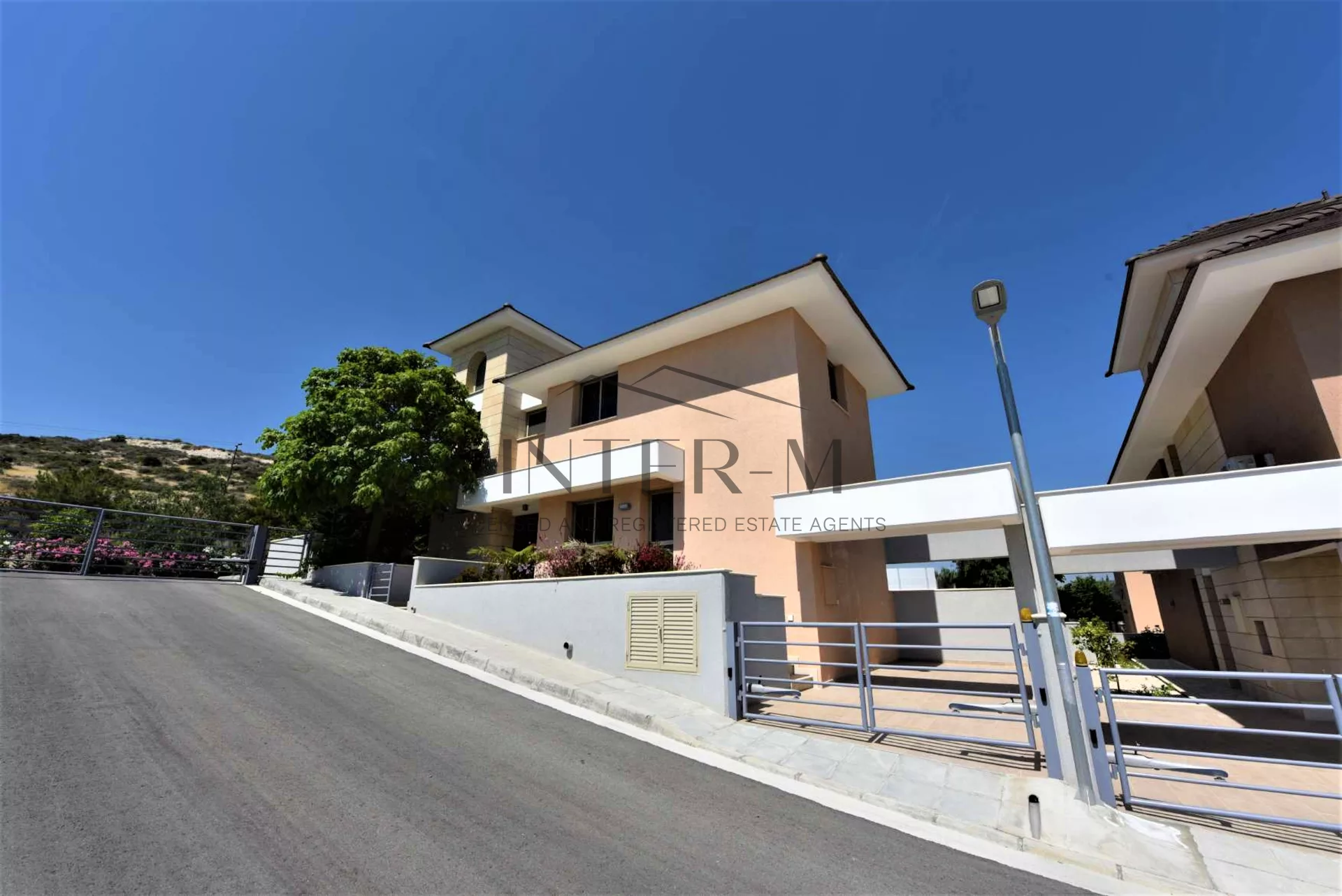 Seaview Villa In St. Raphael Area For Sale (4 Bedroom) photo 4