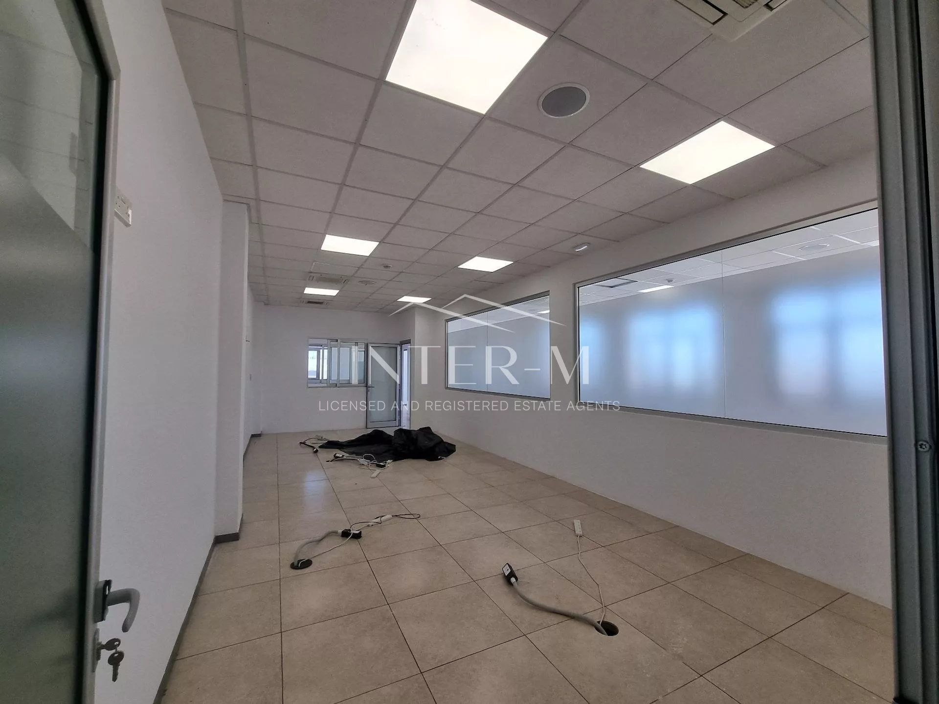 Office For Rent  In Cyprus, Limassol Kolonakiou Street (517 Sq.m) φωτογραφία 10