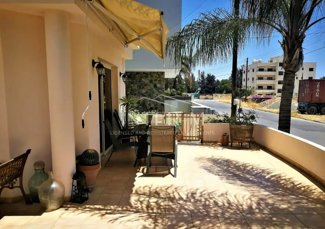 Beautiful  Detached House Fоr Sаle,Kato Polemidia, Limassol (6 Bedroom)