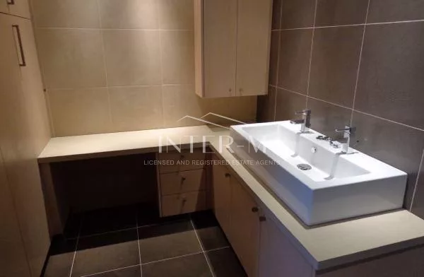 Villa For Sale In Fasoula (7 Bedroom) φωτογραφία 14