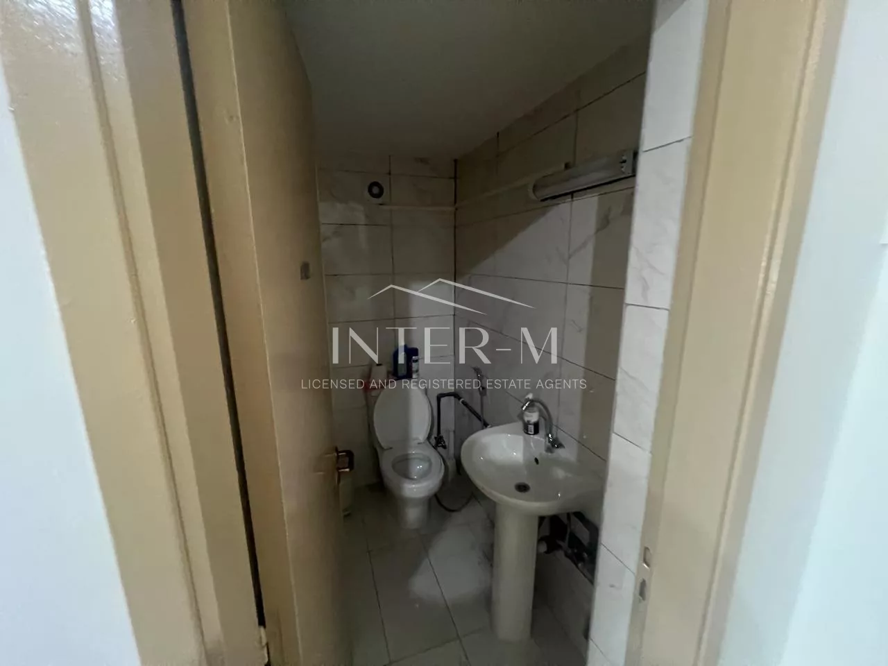 Modern Office Space For Rent In Mesa Geitonia, Limassol photo 3