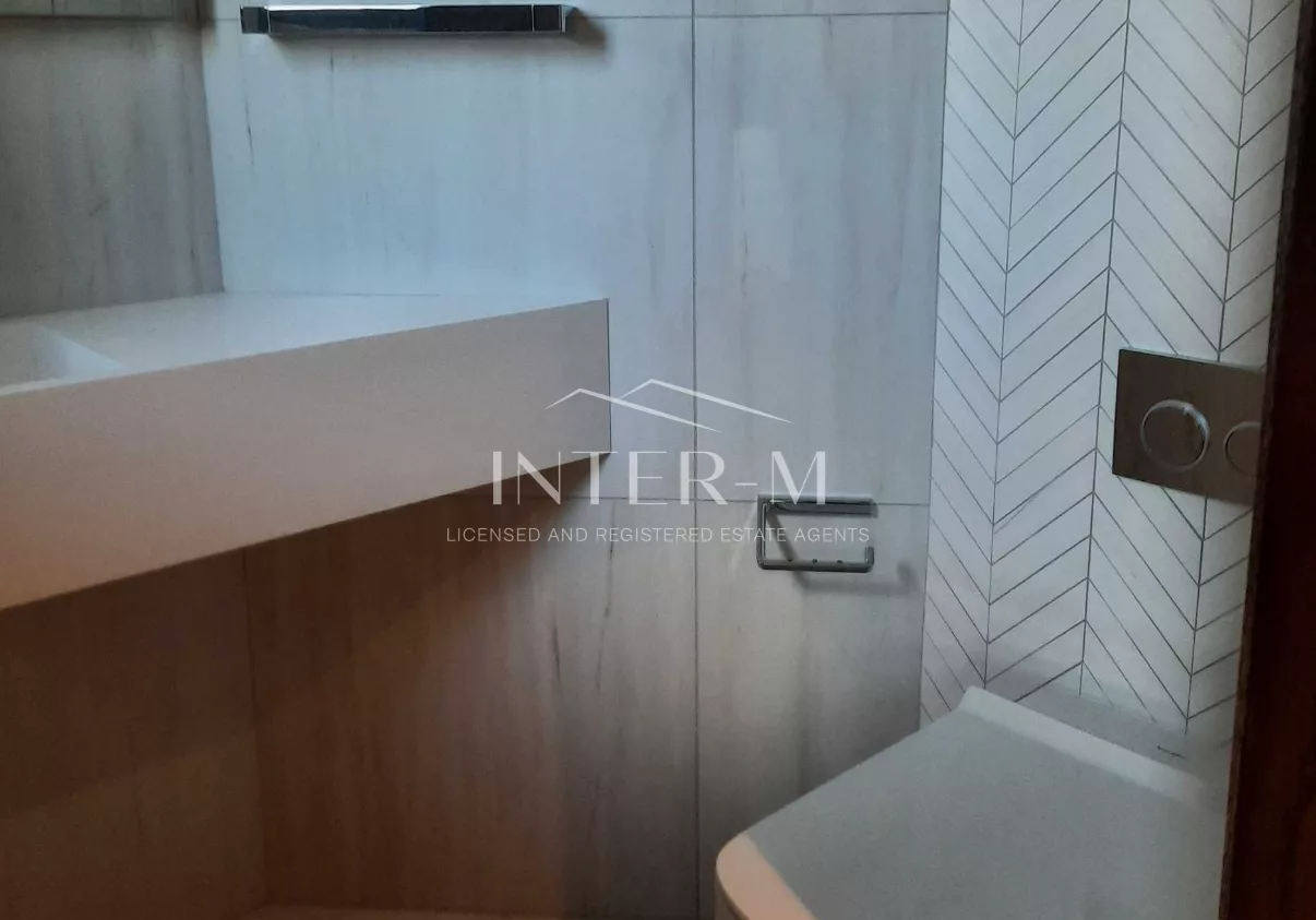 Luxury Apartment For Sale In Germasogeia ,Limassol  (3 Bedroom) photo 11