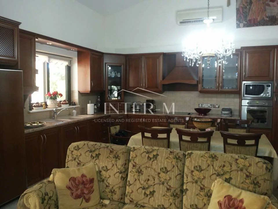 Luxurious Villa In Erimi (5 Bedroom) photo 7
