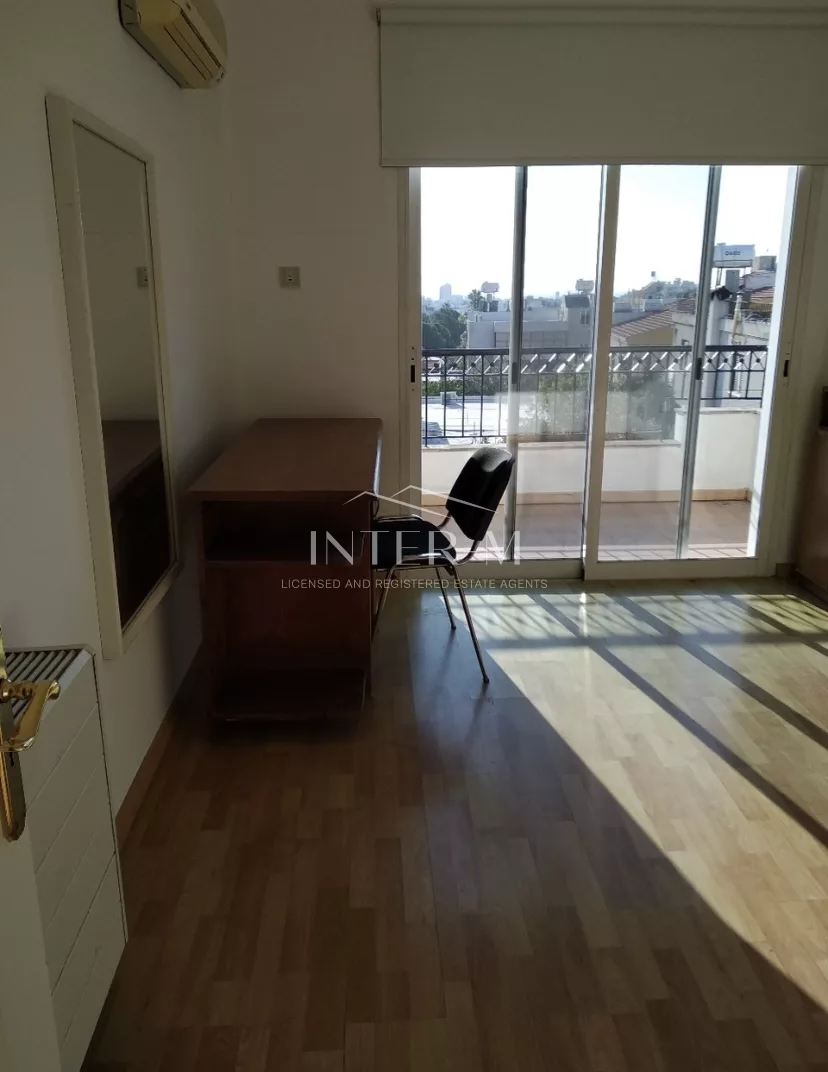 Semi-Detached House For Rent In Petrou Kai Pavlou,Limassol (4 Bedroom) φωτογραφία 10