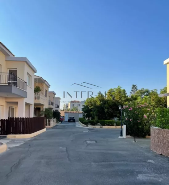 A Charming Maisonette For Sale In Universal Pafos(3 Bedrooms) φωτογραφία 3