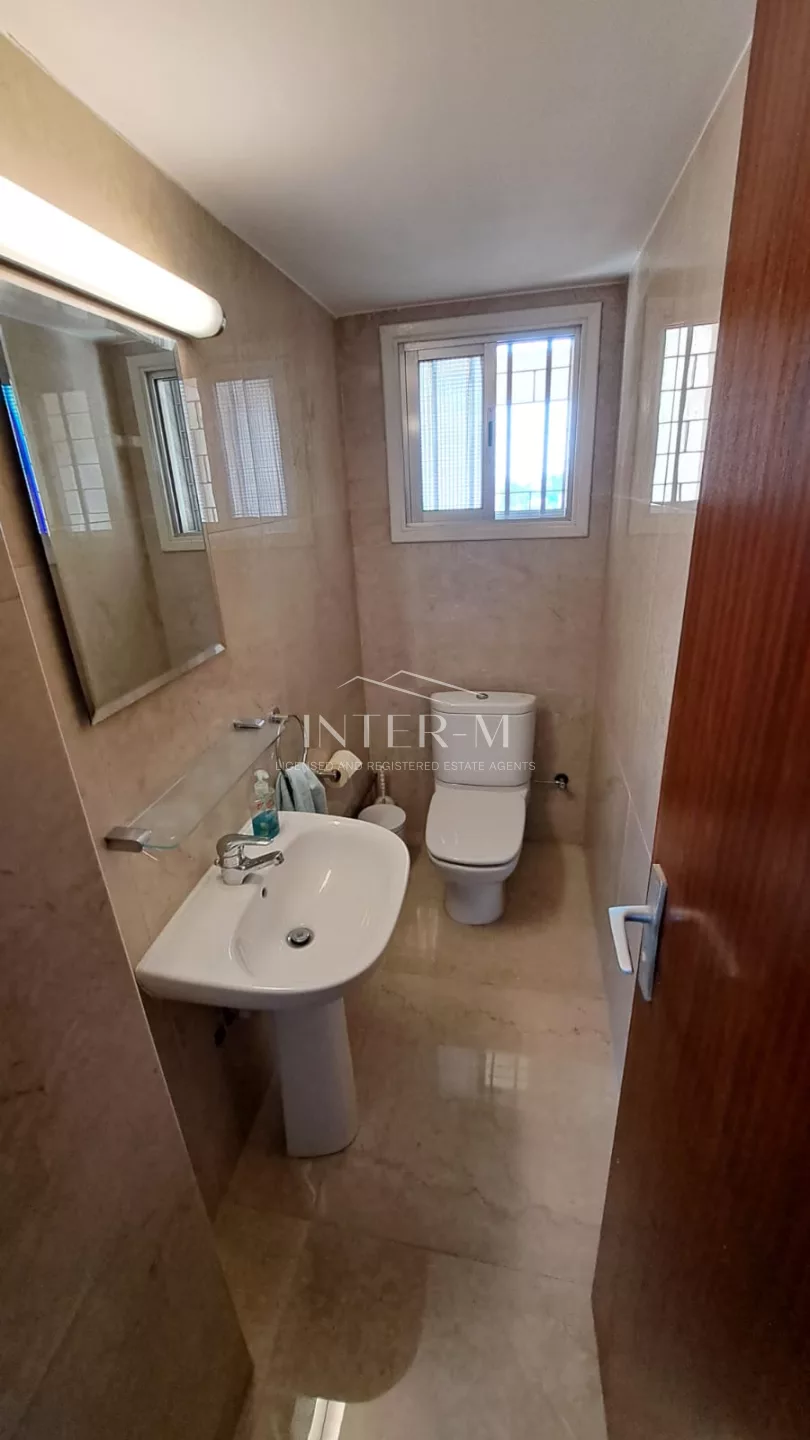 Spacious 3-Bedroom Apartment With Stunning Views In Larnaca Center (3 Bedroom) φωτογραφία 13