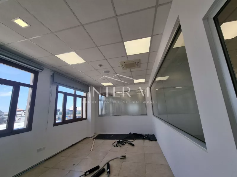 Office For Rent  In Cyprus, Limassol Kolonakiou Street (517 Sq.m) photo 2