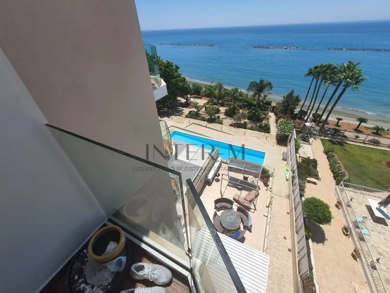 Flat For Sale In Ayios Tychon - Beach Front (3 Bedroom)