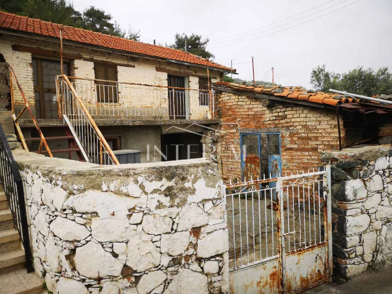 Old Traditional Stone House For Sale In Dimes, Limassol, Cyprus (4 Bedroom) photo 3