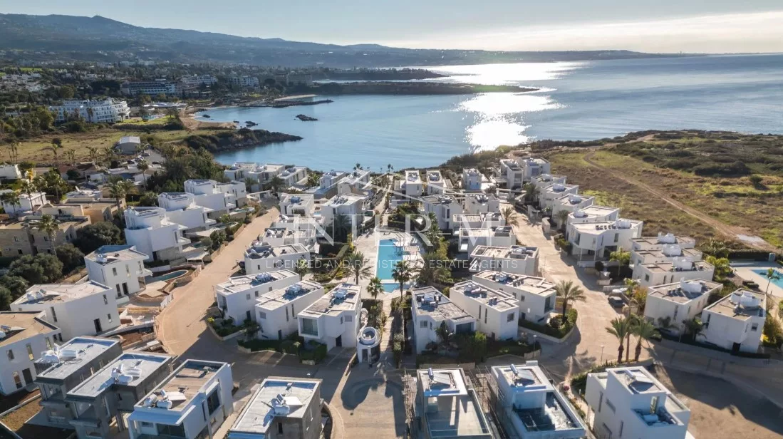 Contemporary Seafront Villa For Sale In Coral Bay, Paphos, Cyprus( 4 Bedrooms) φωτογραφία 17