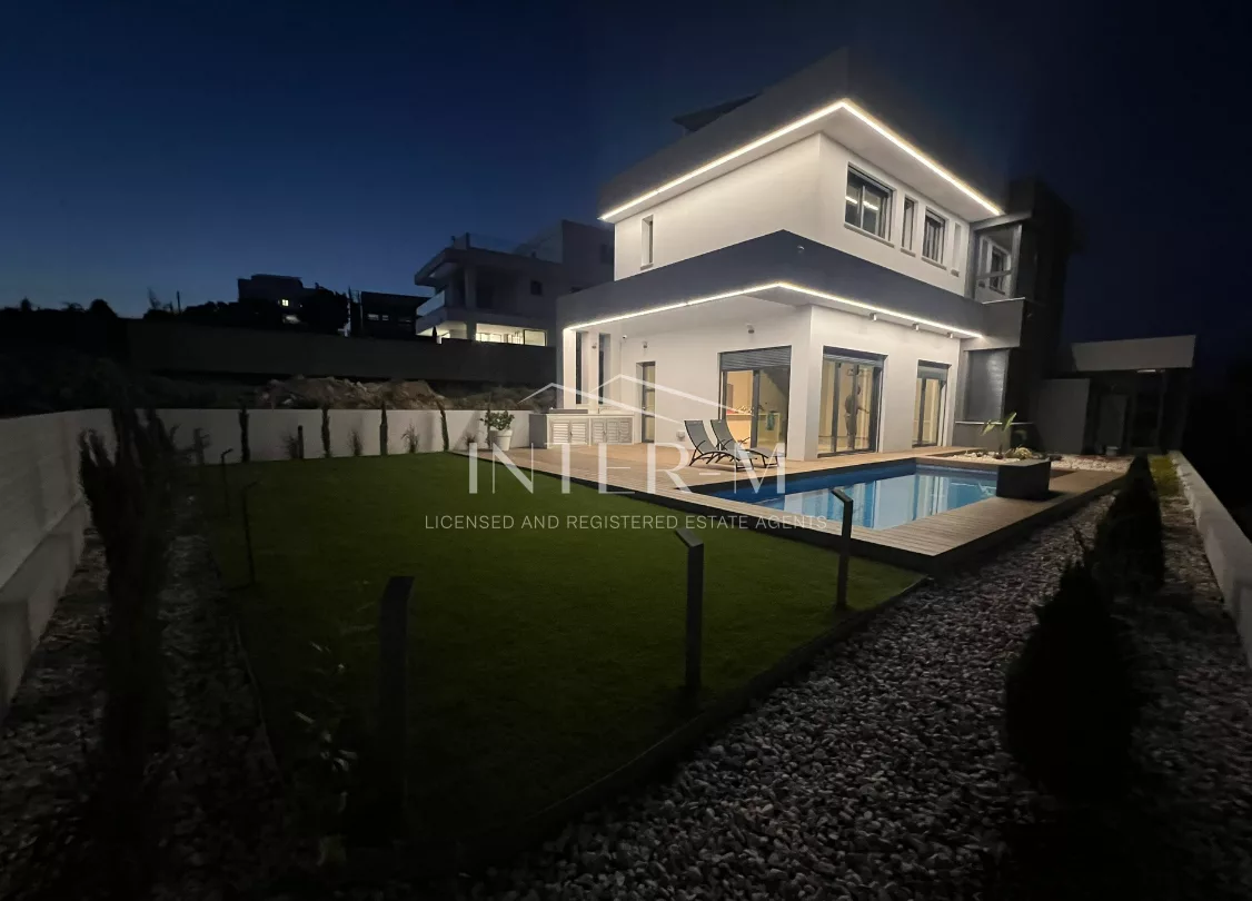 Beautiful Villa For Sale,Agios Athanasios Limassol  (4 Bedroom) photo 2