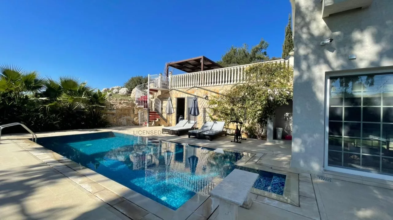 Villa For Rent In Pareklisia (4 Bedroom)