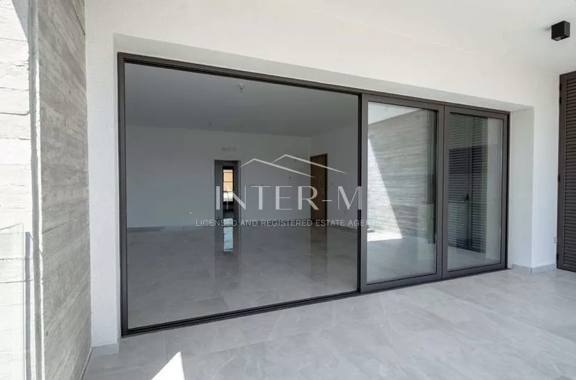 Residential Building For Sale In Zakaki photo 22