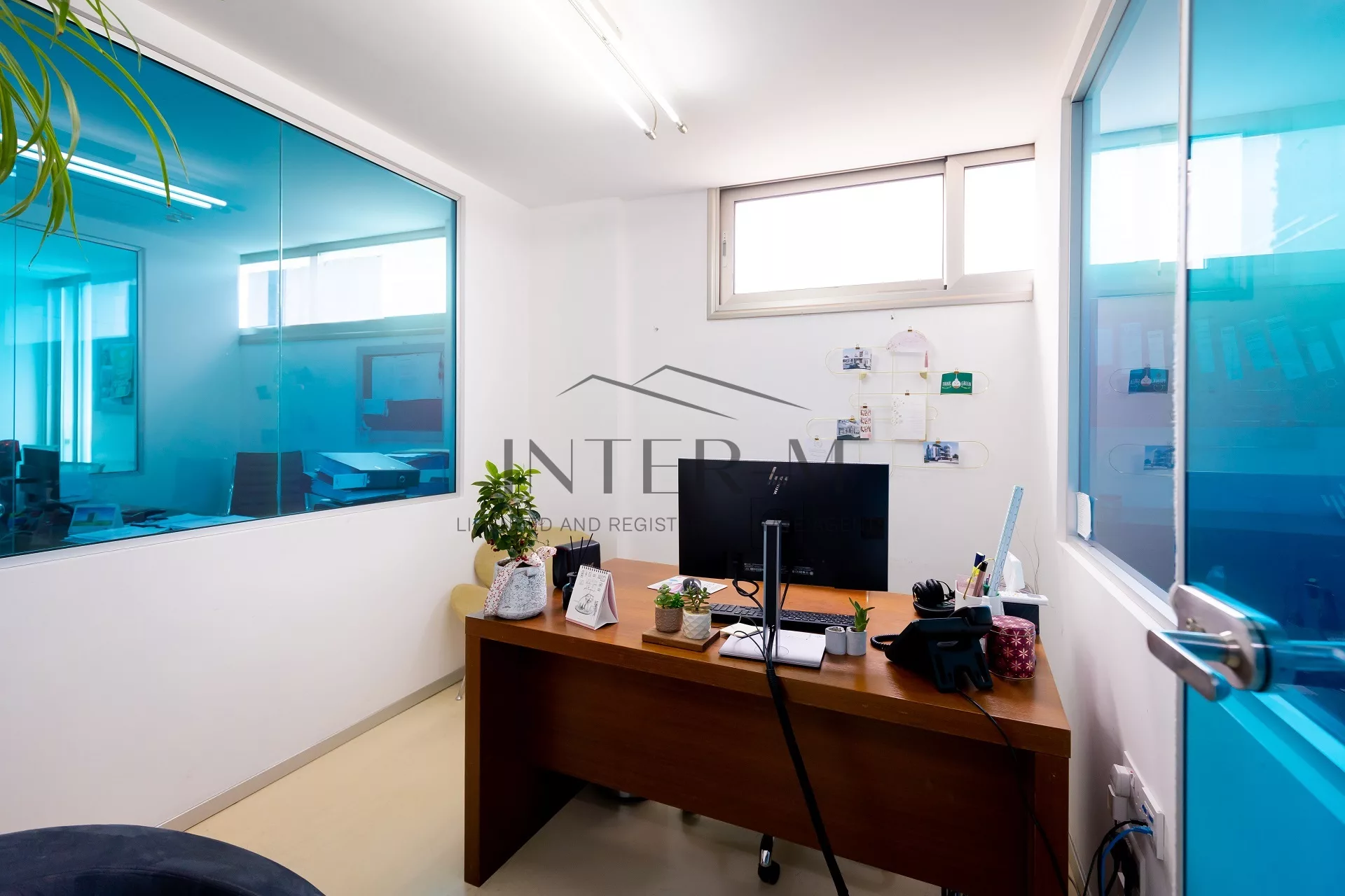 Exceptional Offices For Sale In Aradippou, Larnaca, Cyprus φωτογραφία 23
