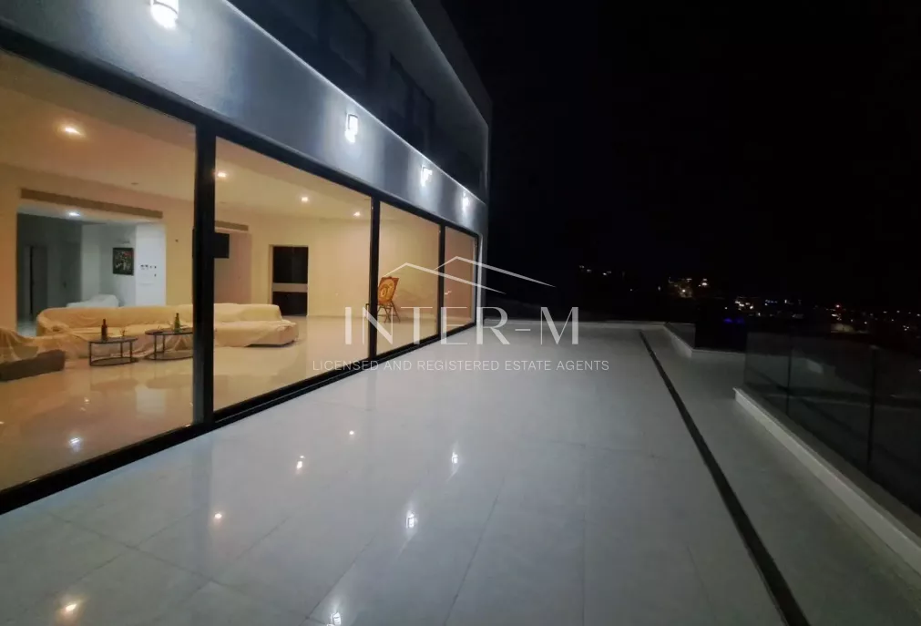 Luxury 8-Bedroom Villa For Rent – Agios Tychonas, Limassol,Cyprus (8 Bedroom) φωτογραφία 4