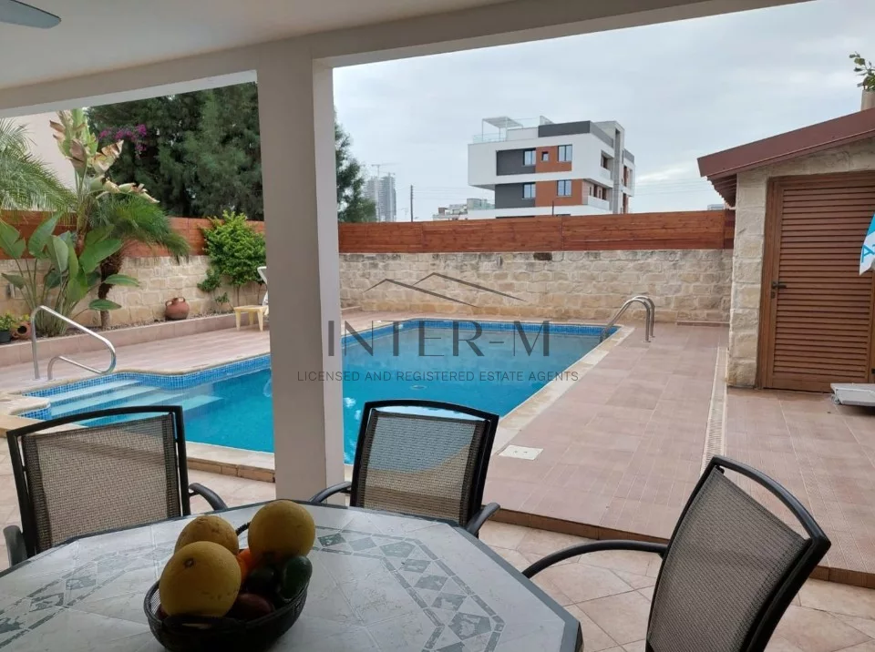 Spacious Semi-Detached House For Sale In Agios Athanasios, Limassol, Cyprus(4 Bedrooms) photo 2