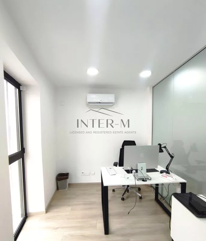 New Office Whole Building For Rent With Roof Garden In Limassol Marina φωτογραφία 7