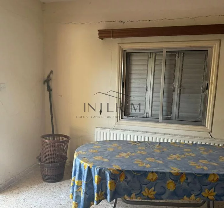 Spacious Upper Floor 5-Bedroom Residence And Yard For Sale In Kakopetria, Nicosia, Cyprus(1,097 Sq.m) photo 11