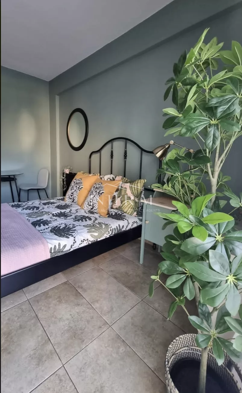 Studio Apartment For Sale In Neapolis,Limassol