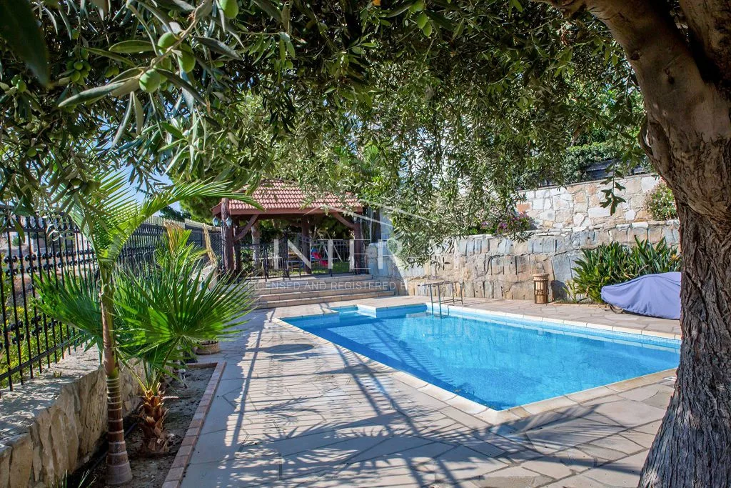 Luxury 6-Bedroom Villa For Sale In Agia Fyla, Limassol, Cyprus photo 9