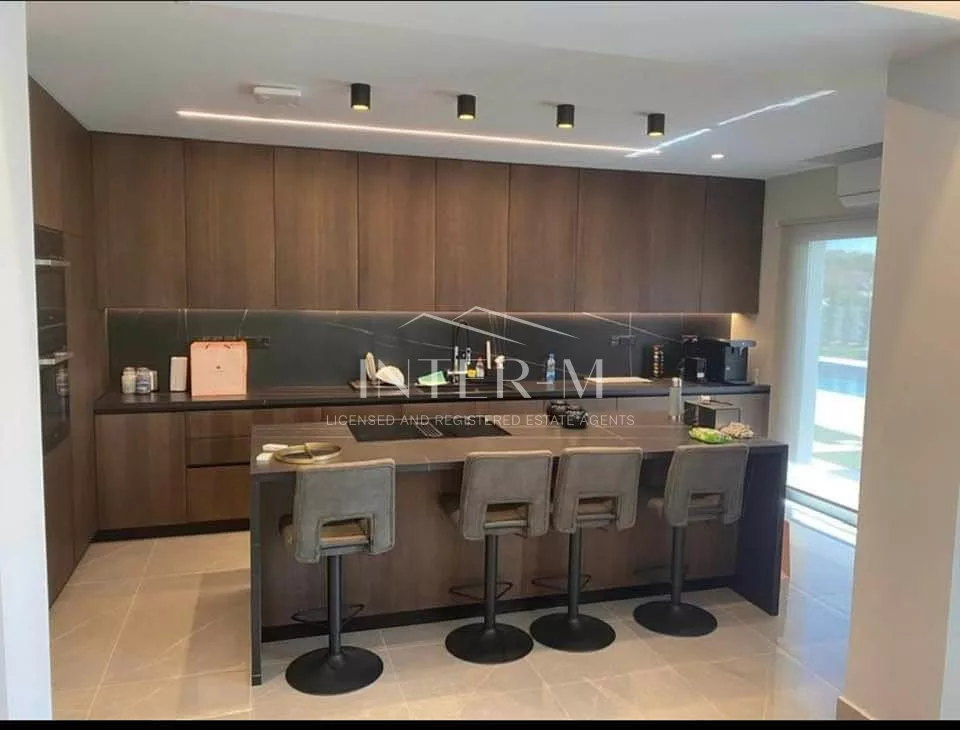 Amazing Penthouse In Columbia Area (4 Bedroom) photo 7