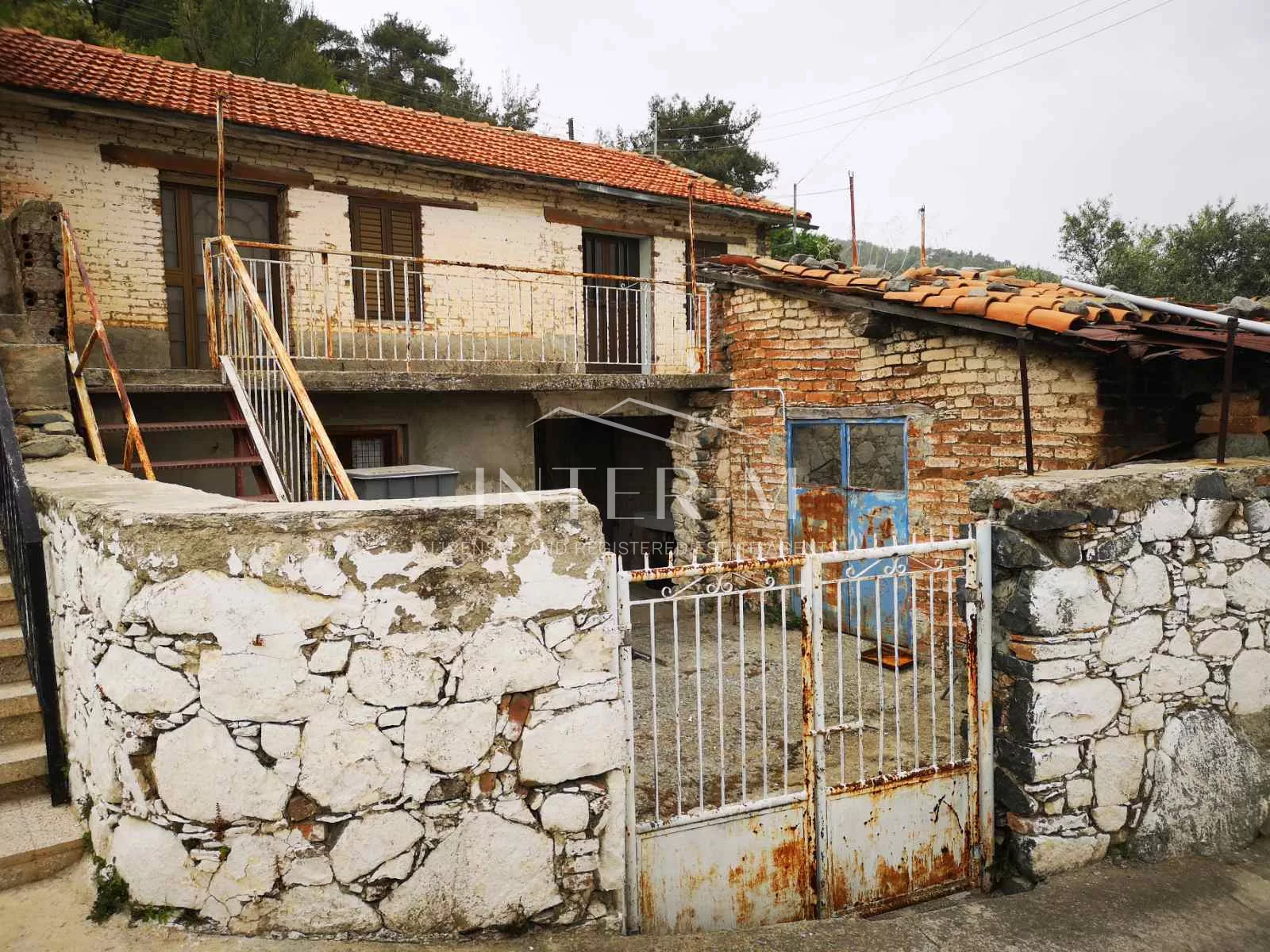 Old Traditional Stone House For Sale In Dimes, Limassol, Cyprus (4 Bedroom) φωτογραφία 2